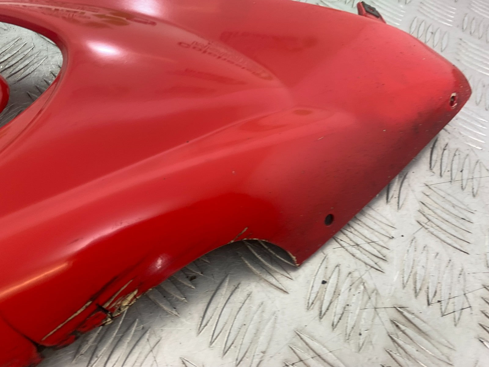 TRIUMPH 955i SPRINT ST RIGHT LOWER FAIRING  1999-2004 (CMB1176)