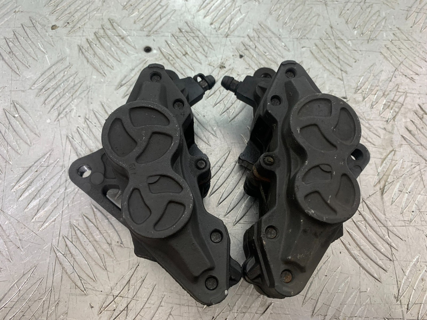 TRIUMPH 1050 SPRINT GT FRONT BRAKE CALIPERS  YEAR 2010-2016 (CMB1250)