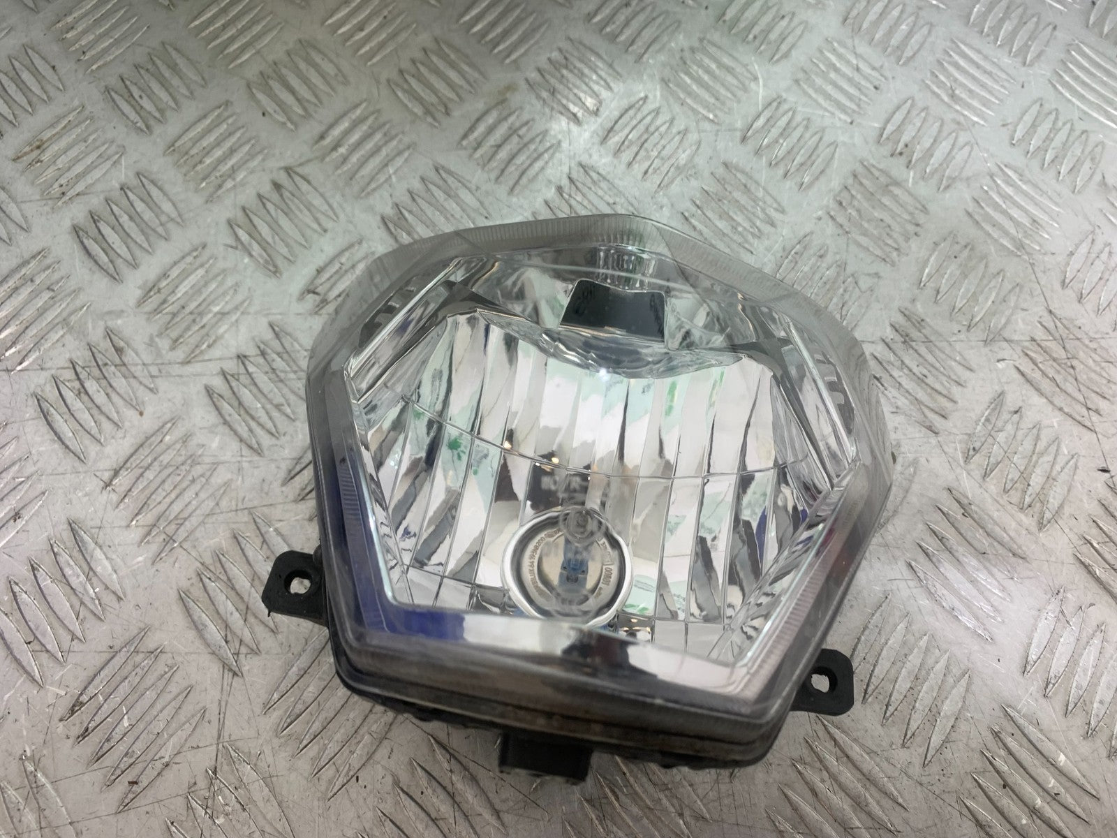 SINNIS TERRAIN 125 HEADLIGHT   YEAR 2017-2020 (CMB1241)