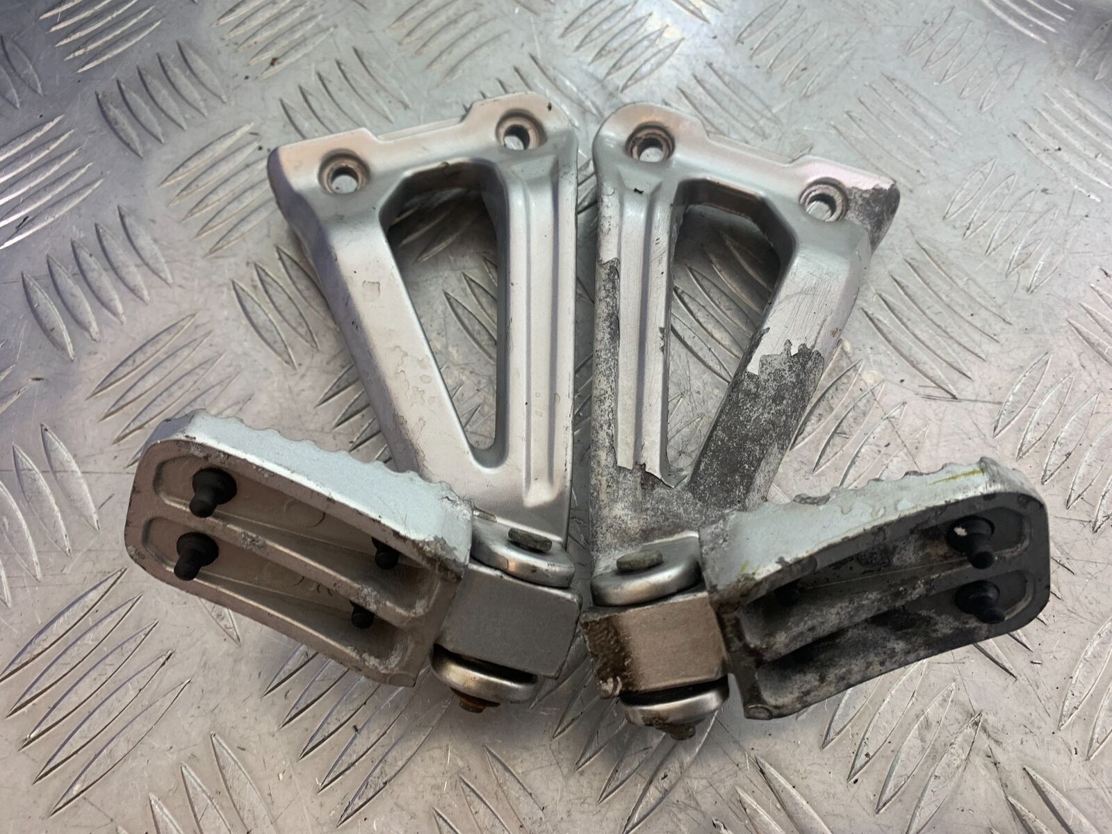 SINNIS TERRAIN 125 REAR HANGERS   YEAR 2018 (CMB1123)