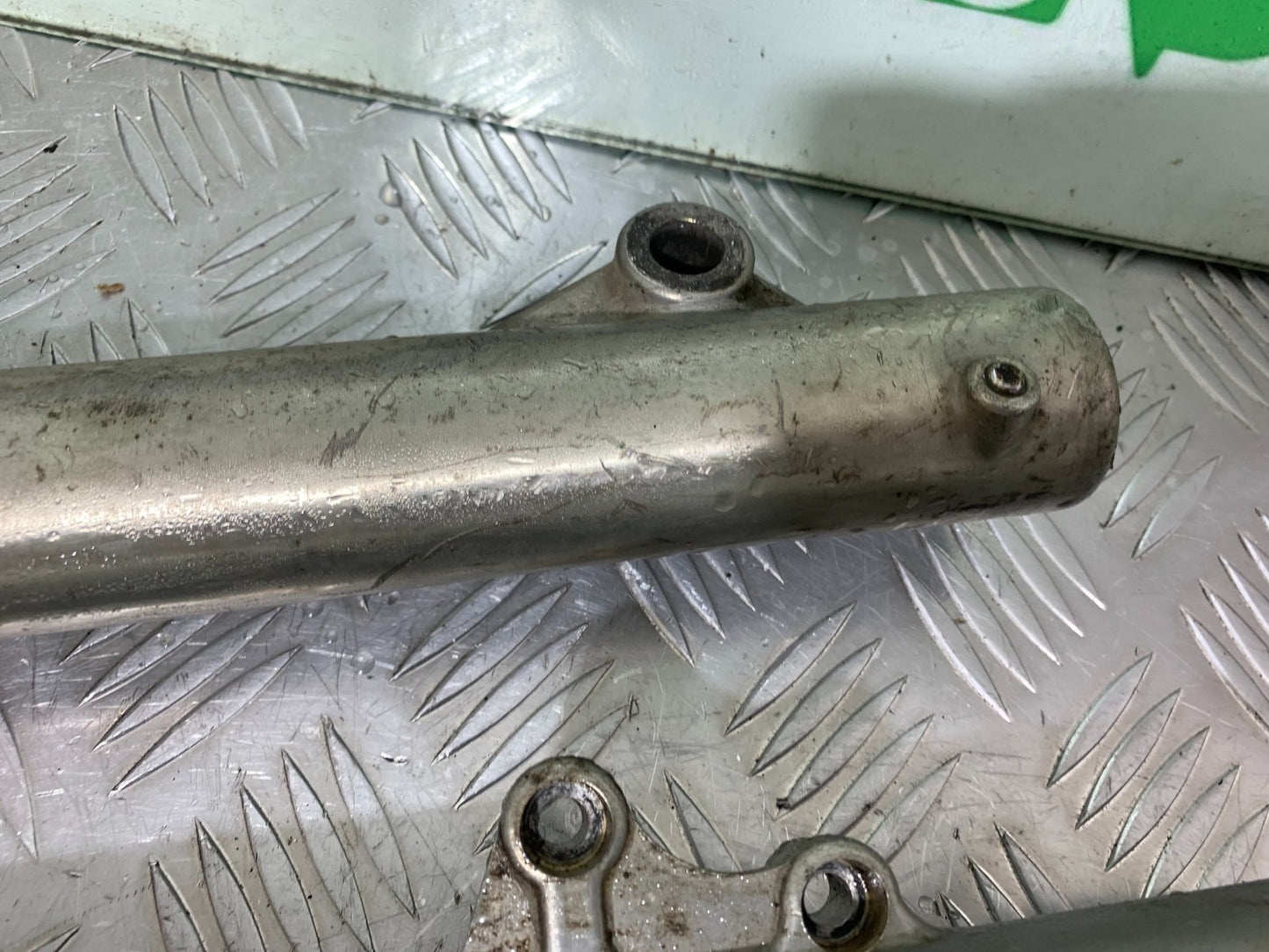 KAWASAKI KLR250 KLR 250 FORKS  YEAR 1984-2001 (CMB1225)