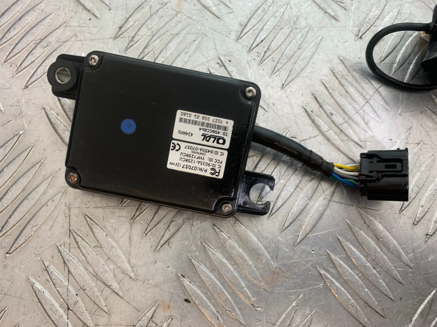 TRIUMPH TRIDENT 660 ECU LOCKS KEY  YEAR 2021-2024 (CMB1295)