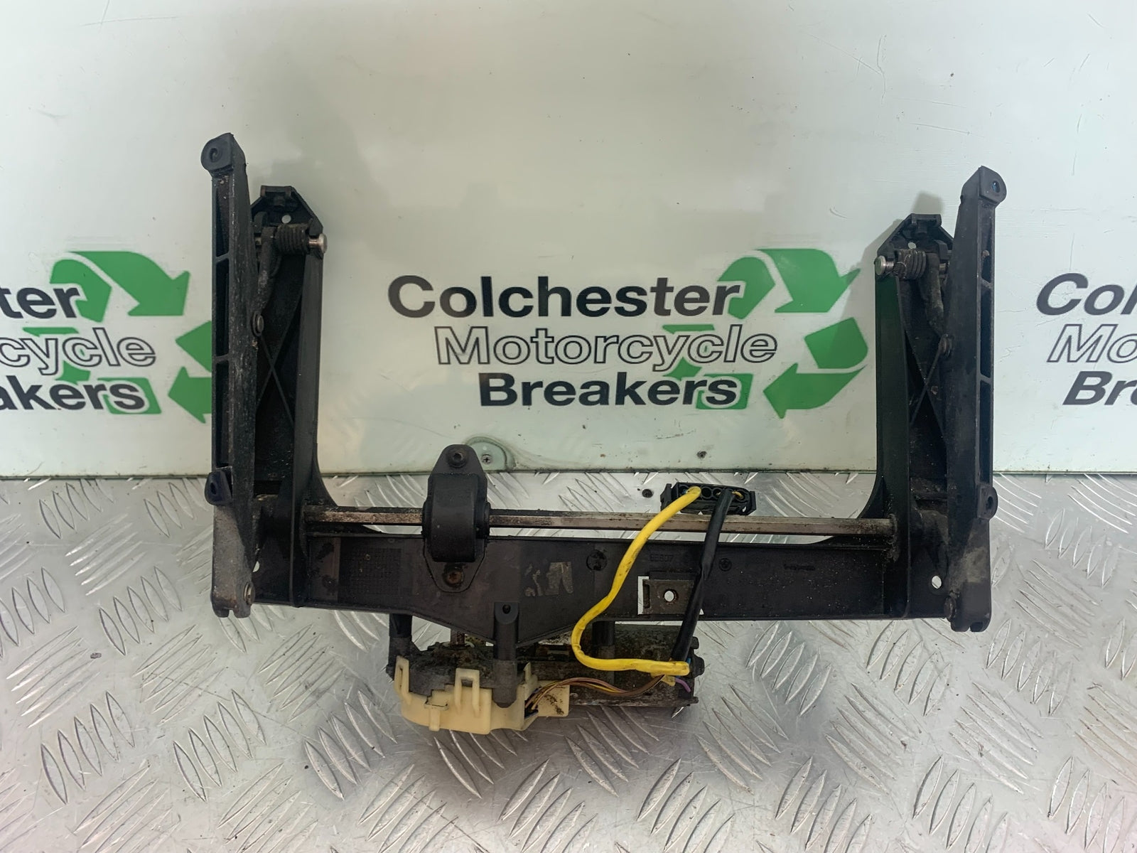 BMW K1200 K 1200 LT SCREEN MOTOR    YEAR 1999-07 (CMB1138)