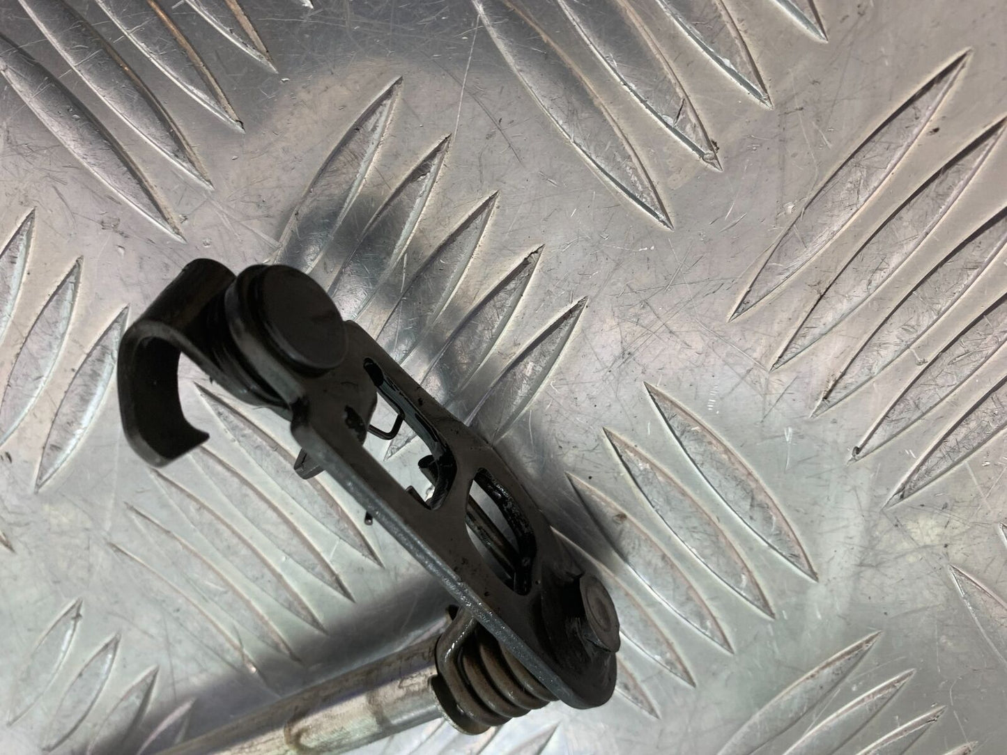 YAMAHA XT125X XT125 X GEAR LEVER  SHAFT  YEAR 2008 (STOCK 857)