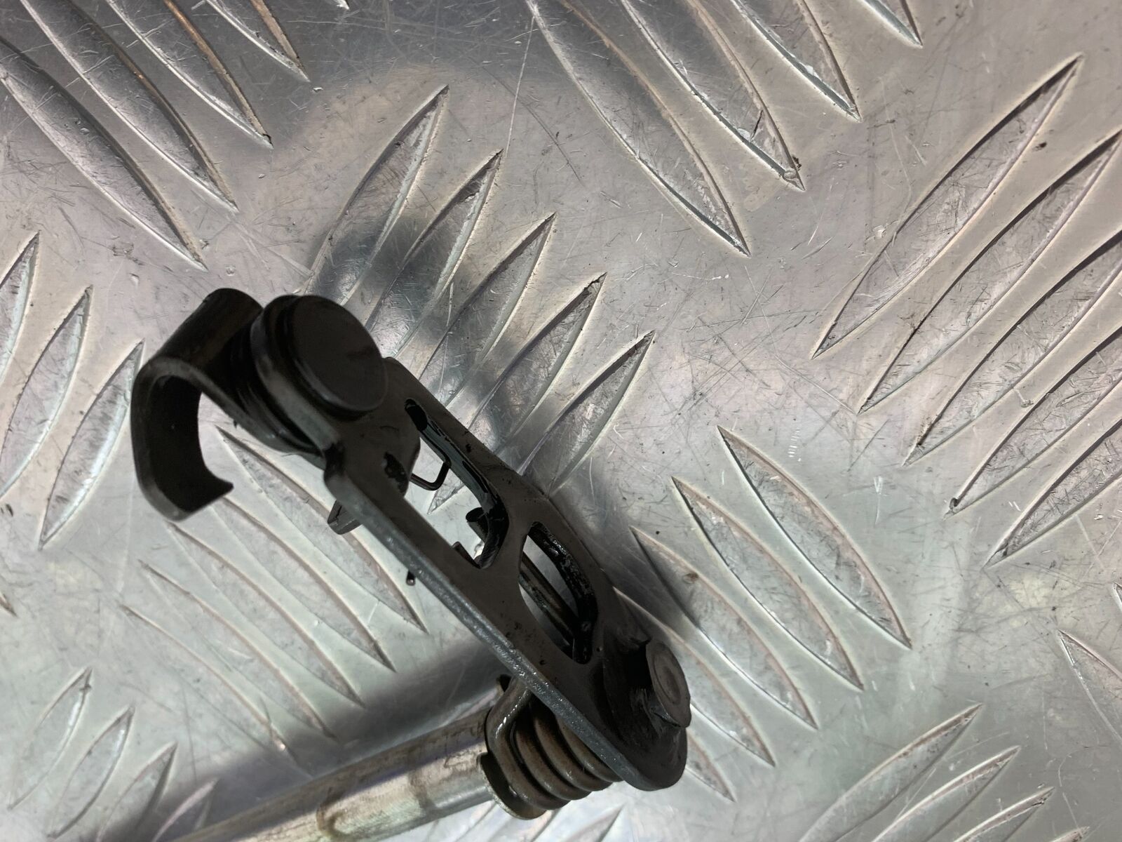 YAMAHA XT125X XT125 X GEAR LEVER  SHAFT  YEAR 2008 (STOCK 857)