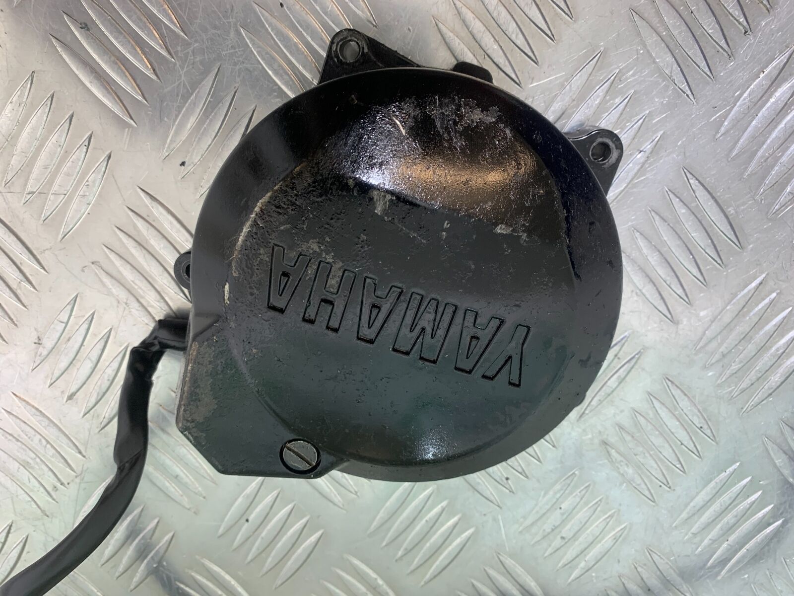 YAMAHA FZS600 FAZER 600 GENERATOR AND COVER   YEAR 1998-2001 (STOCK 958)