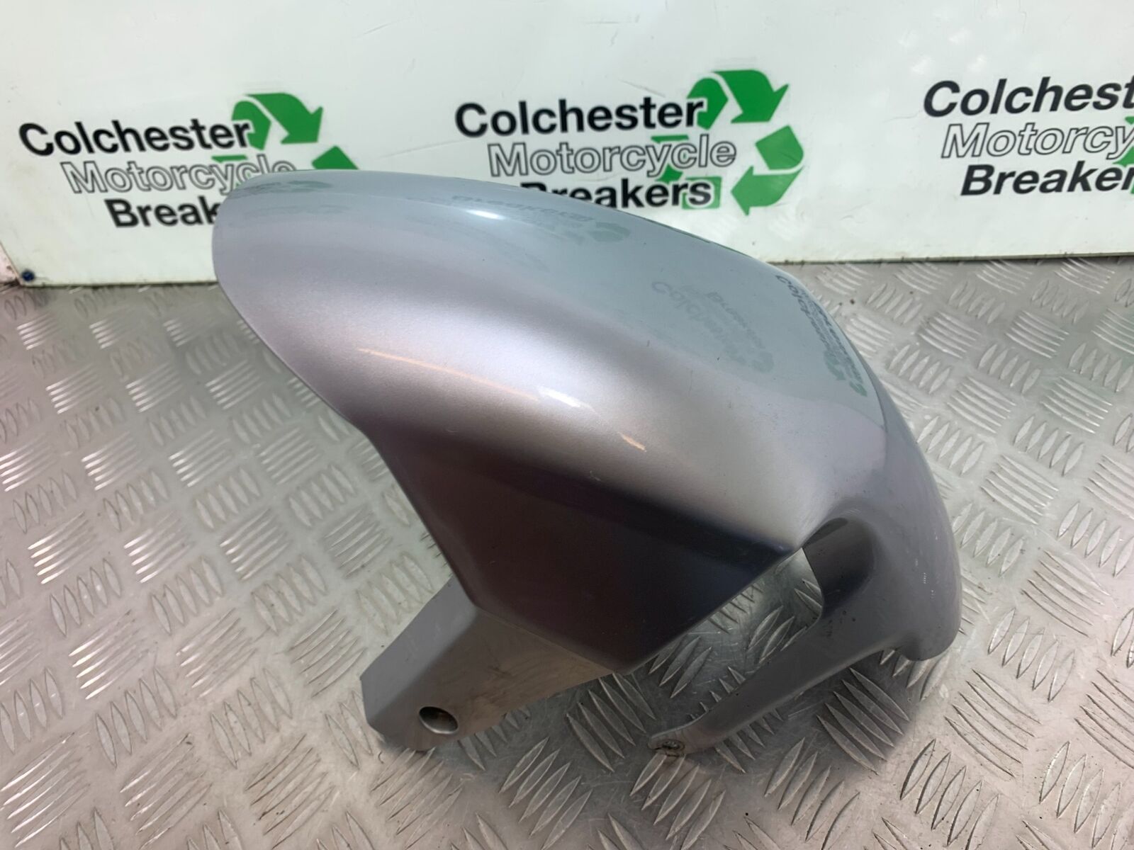 APRILIA FUTURA RST 1000 FRONT MUDGUARD   YEAR 2001-2005 (CMB1033)