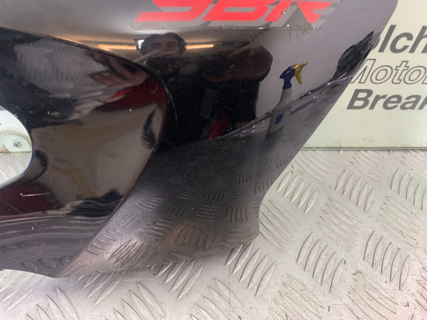 YAMAHA YBR125 YBR 125 RIGHT TANK PANEL  YEAR 2010-2017 (CMB1252)