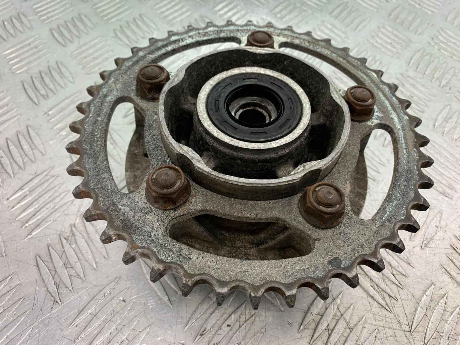 HONDA CB600 CB 600 HORNET SPROCKET CARRIER  YEAR 1998-2002 (CMB1297)