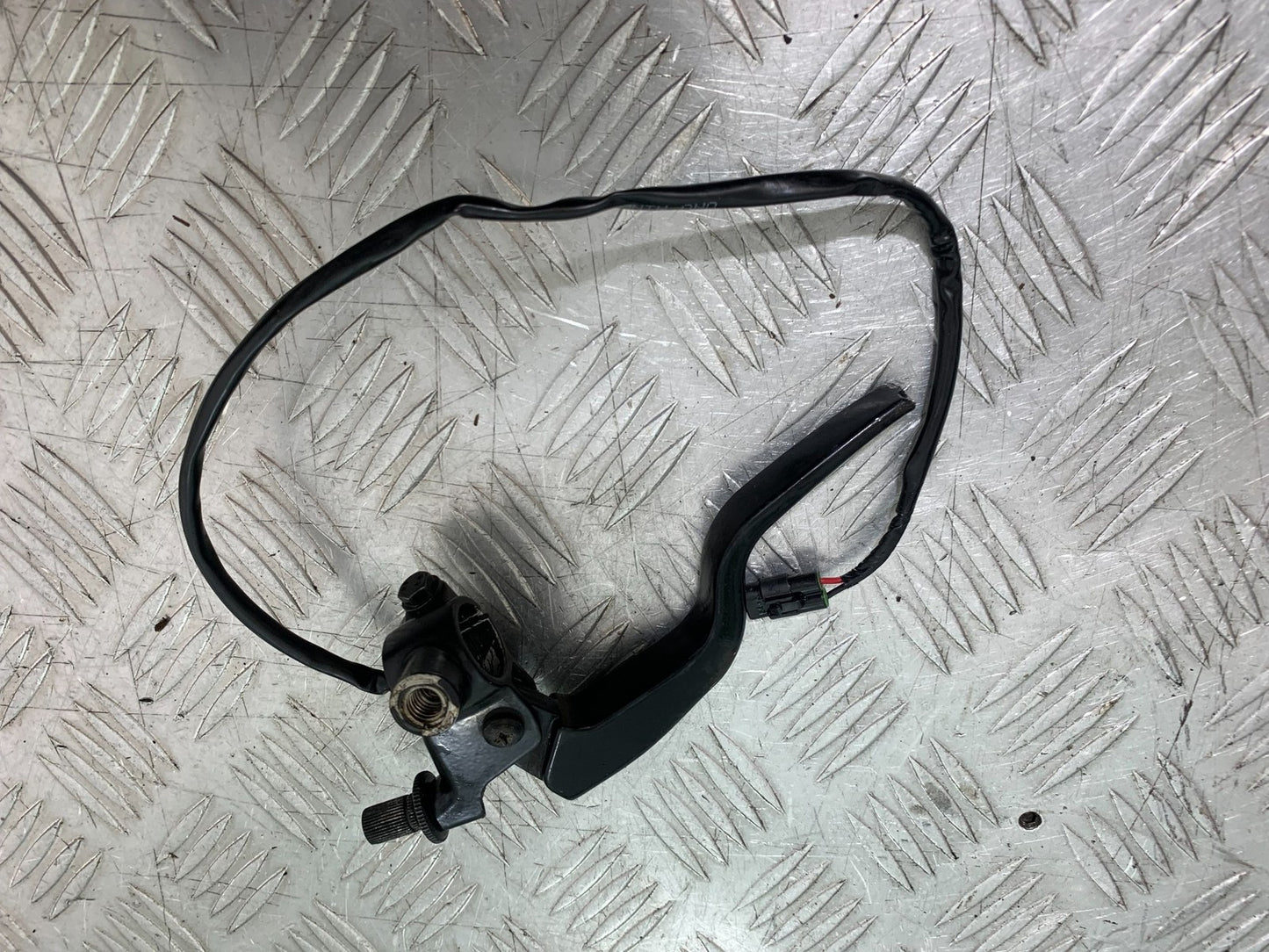 KTM DUKE 125 CLUTCH LEVER BRACKET    YEAR 2017-2022 (CMB1274)