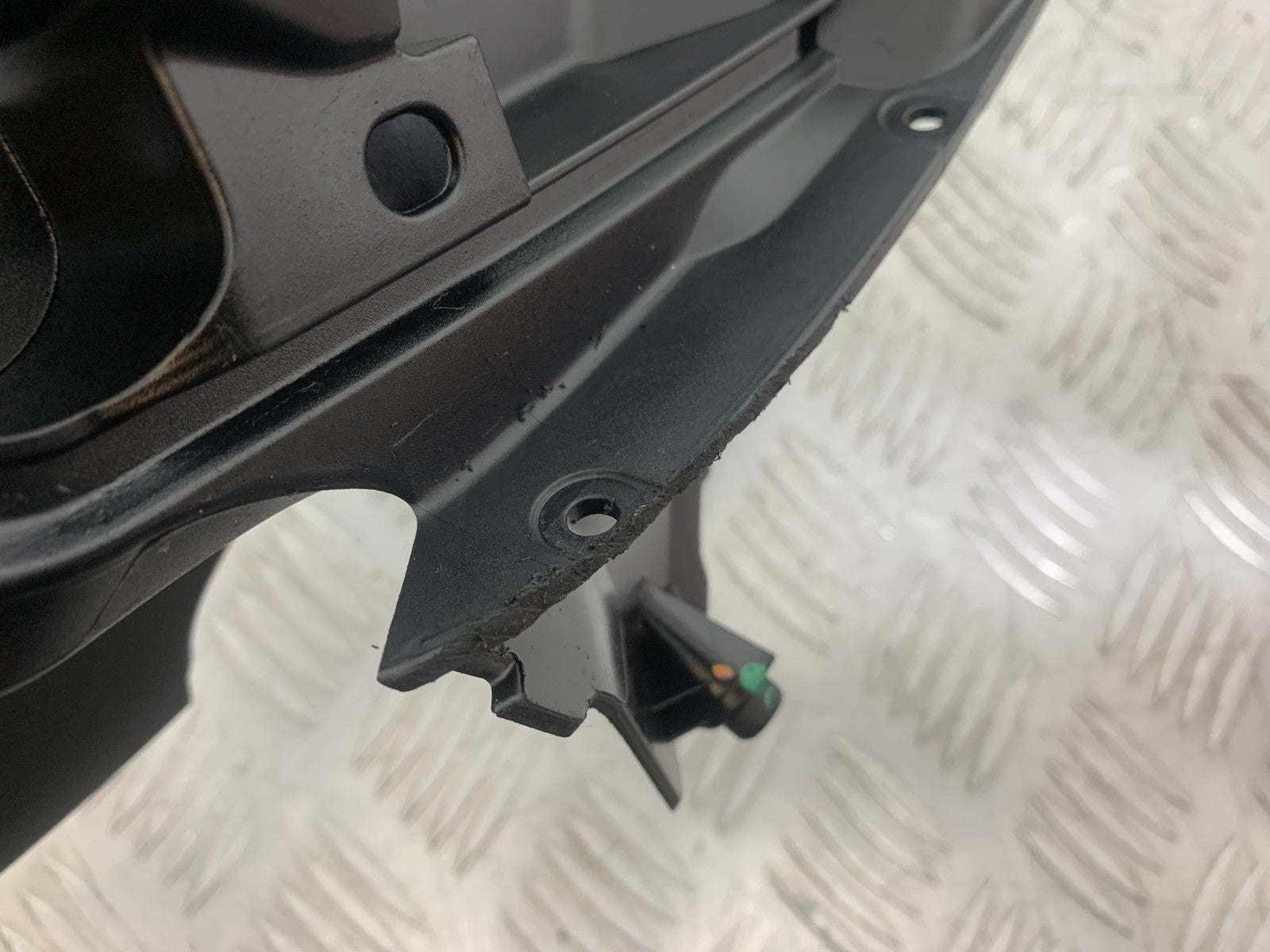 DUCATI 1299 PANIGALE REAR SUBFRAME INNER PANEL YEAR 2016 (CMB 1187)