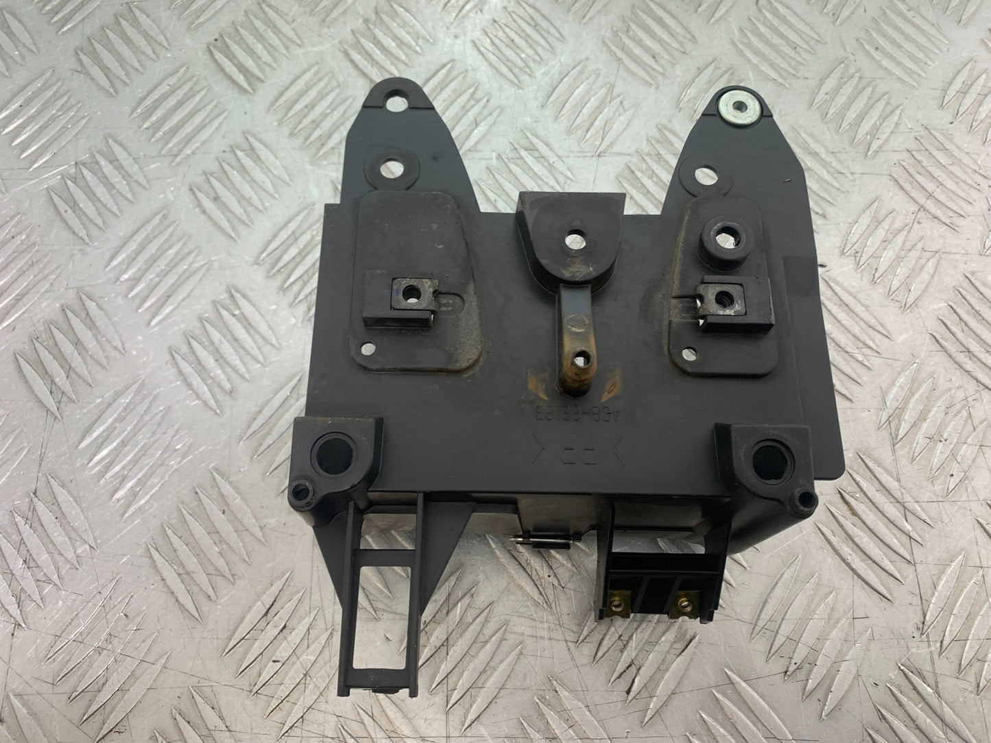 YAMAHA YZF R1 4C8 BATTERY BOX  YEAR 2007-2008 (CMB1237)