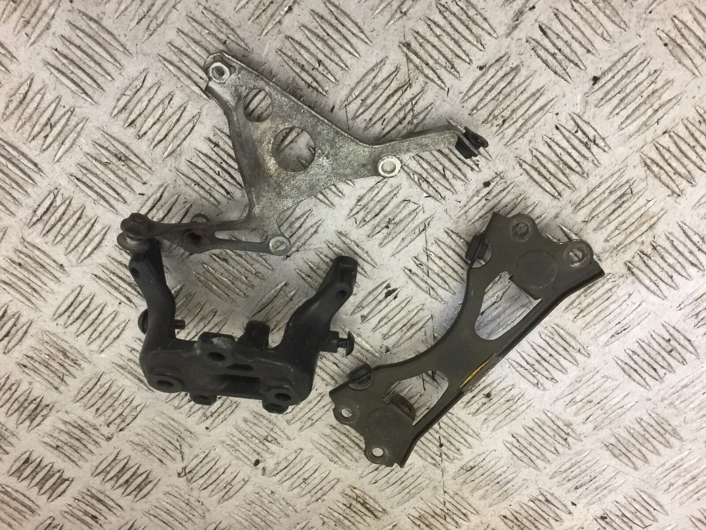 HONDA CBR1000 rr FIREBLADE BRACKETS   YEAR 2004-07 (STOCK 690)