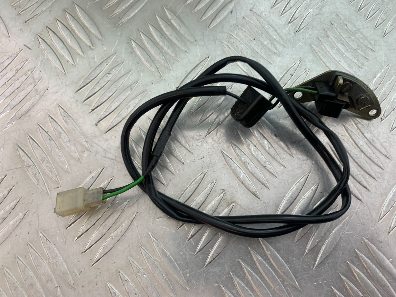 SUZUKI RF900 RF 900 IGNITION PICK UP  YEAR 1999-1999 (CMB 1020)