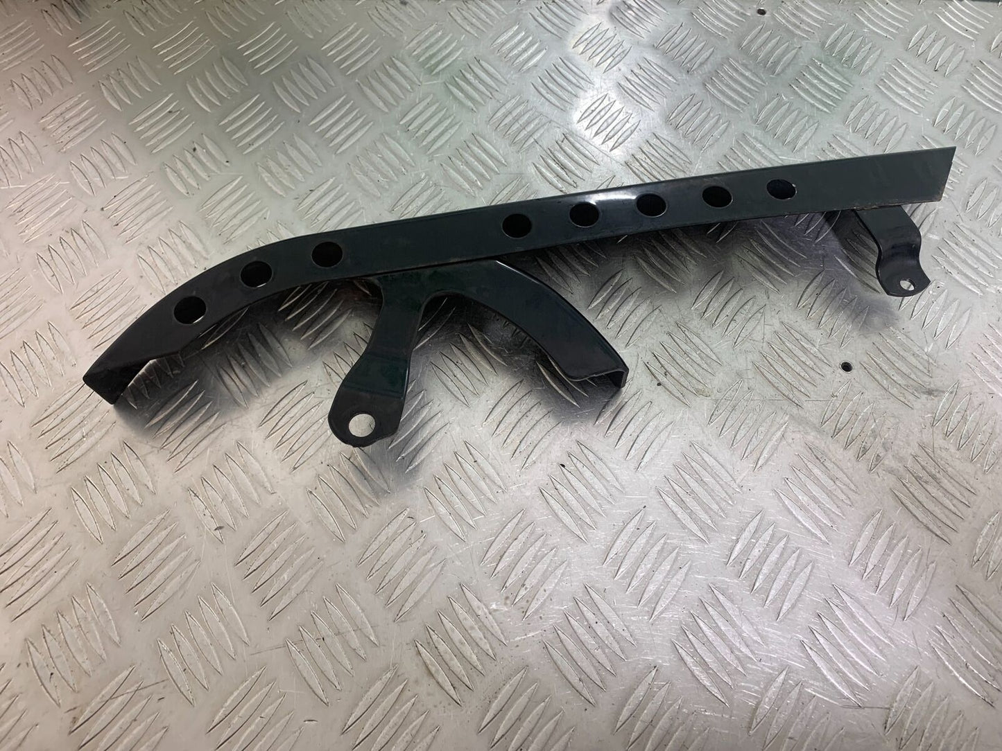 HARLEY DAVIDSON XL883 N IROD CHAIN GUARD YEAR 2020  (CMB1116)