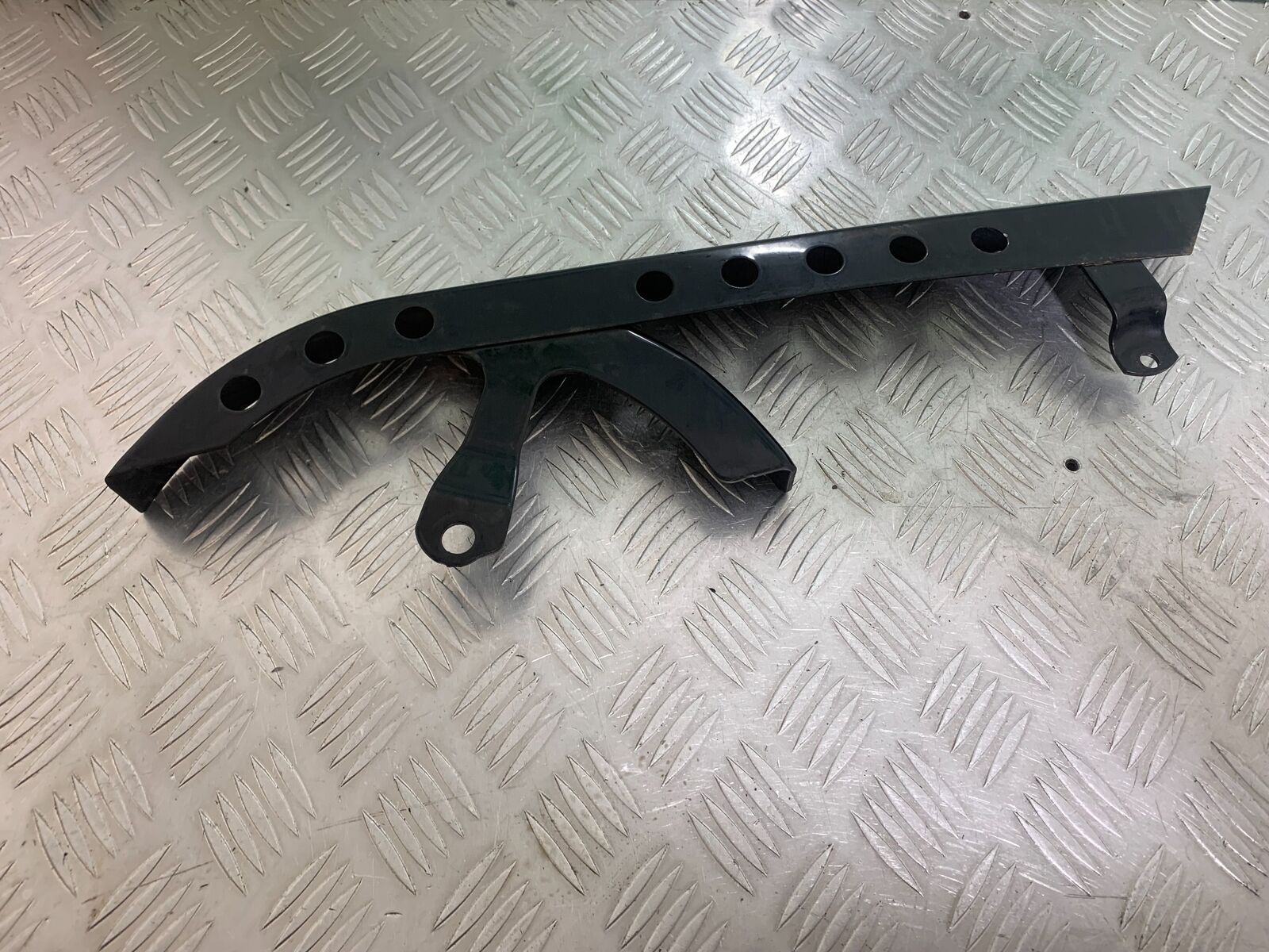 HARLEY DAVIDSON XL883 N IROD CHAIN GUARD YEAR 2020  (CMB1116)