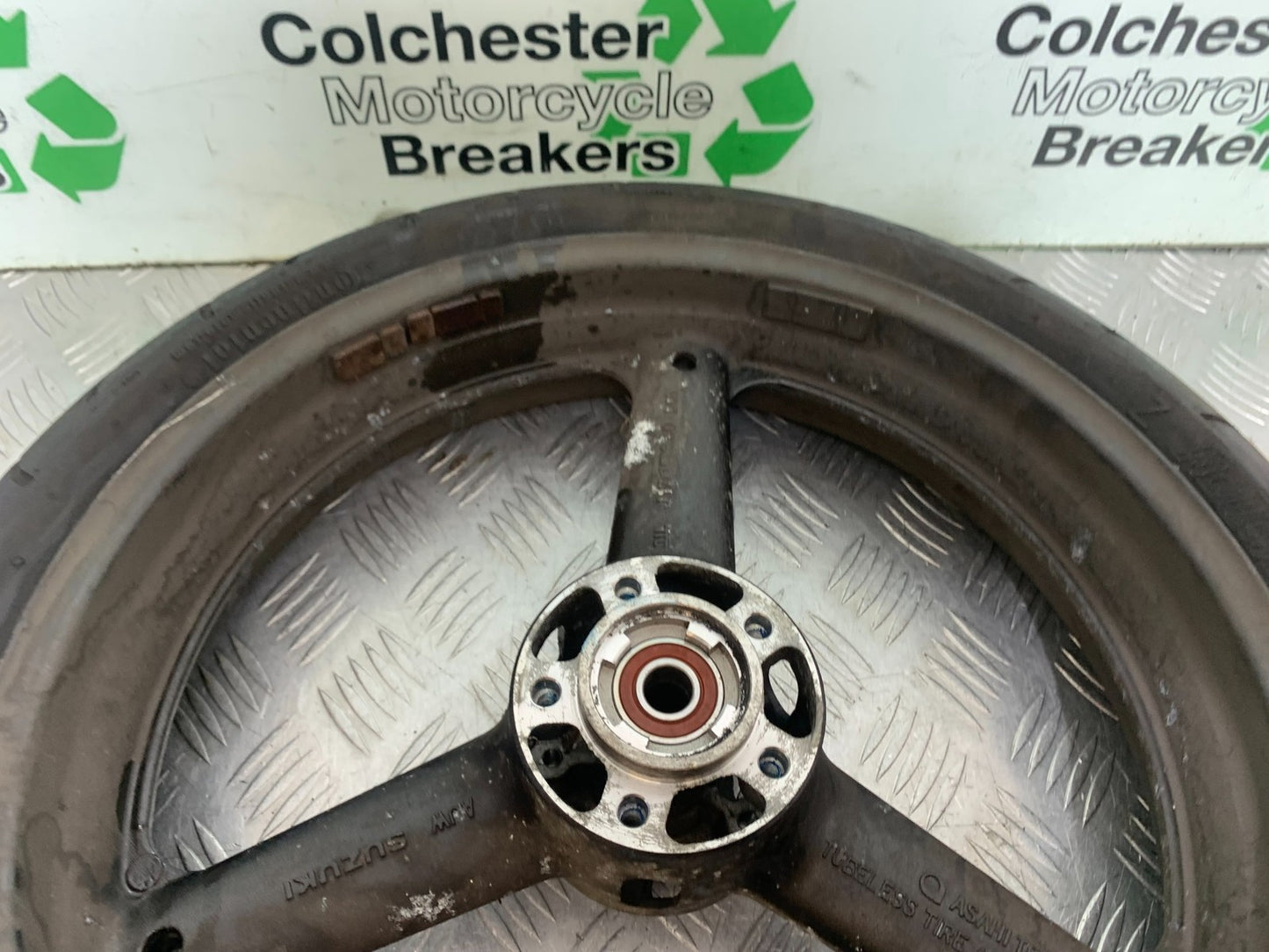 SUZUKI GSF600 GSF 600 BANDIT FRONT WHEEL   2000-2004 (CMB1269)