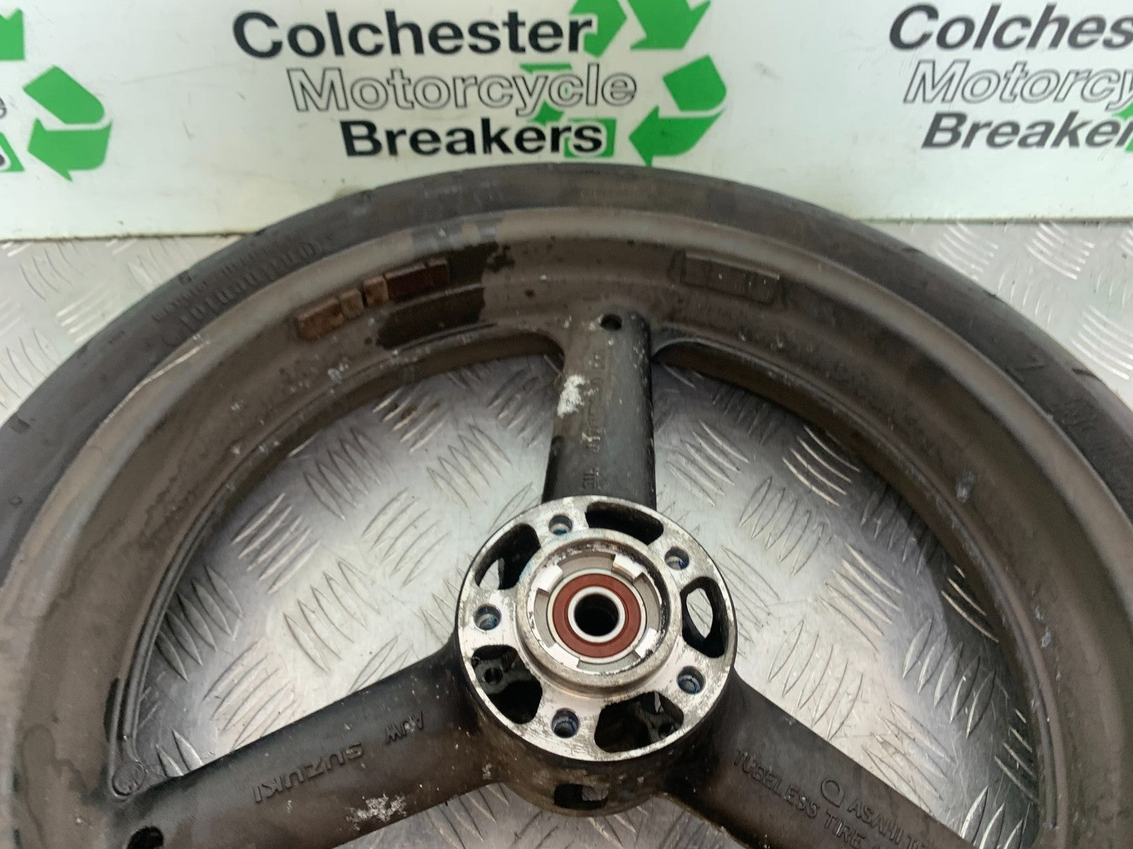 SUZUKI GSF600 GSF 600 BANDIT FRONT WHEEL   2000-2004 (CMB1269)