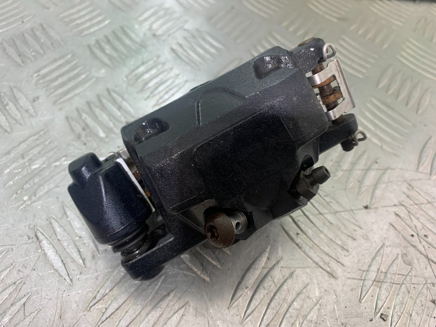 BMW R1200 R 1200 GS REAR BRAKE CALIPER  YEAR 2013-2016 (CMB1257)