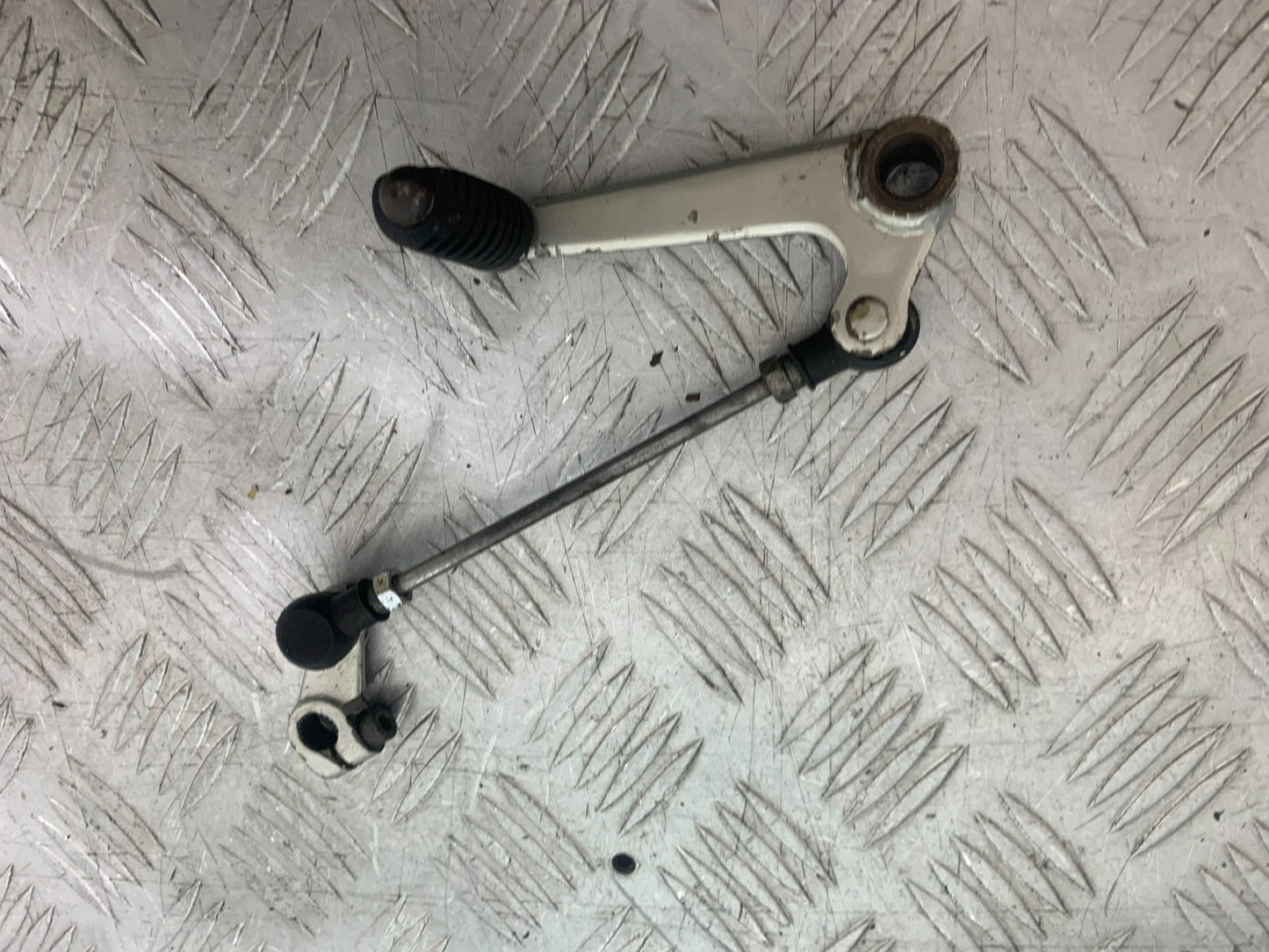 SUZUKI GSX750 INAZUMA GEAR LEVER  YEAR 1998-2003 (CMB1308)