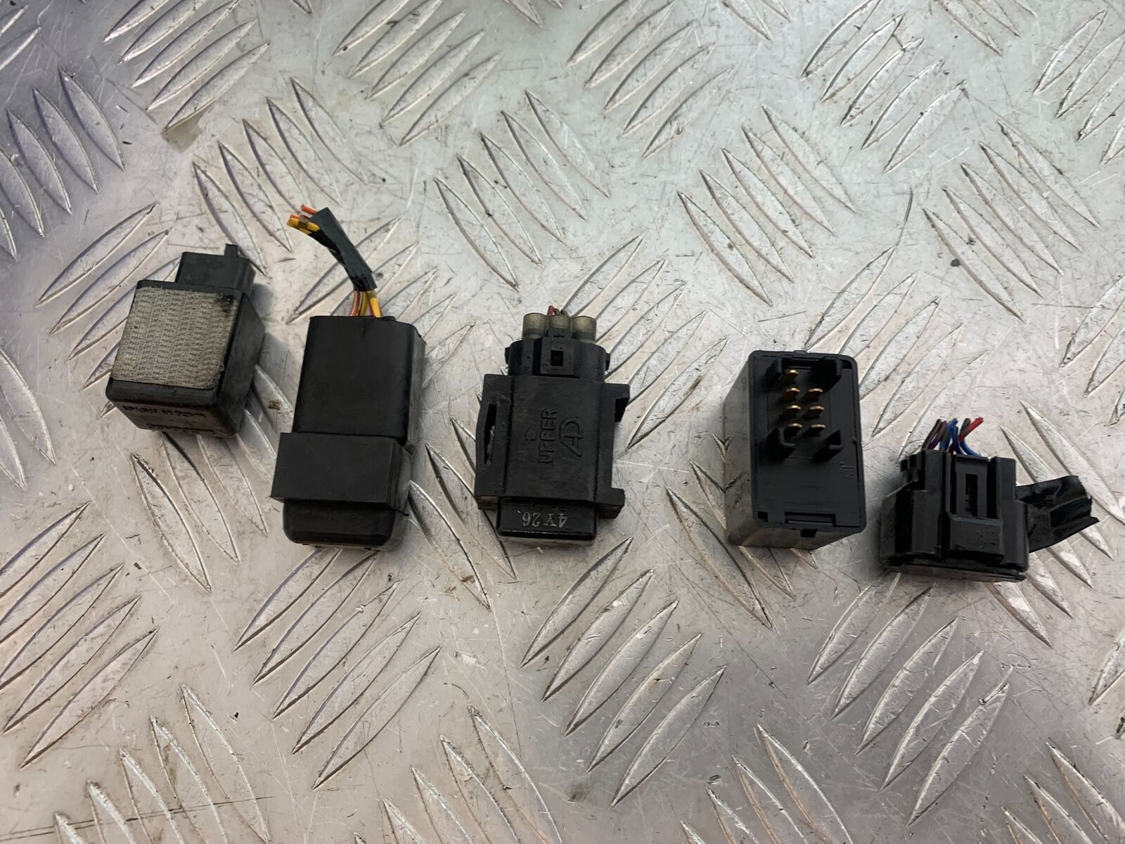 SUZUKI SV1000 SV 1000 K3 RELAYS   YEAR 2003-2006 (CMB1111)