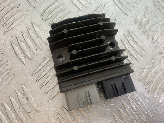 YAMAHA YZF R7 REGULATOR   YEAR 2022-2025 (CMB1255)