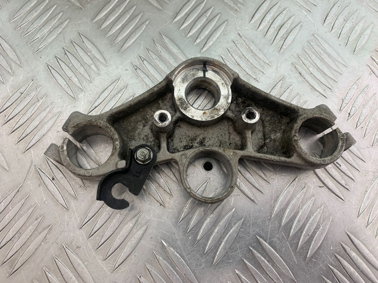 HONDA CBR125 CBR 125 TOP YOKE   YEAR 2004-06  (CMB1040)