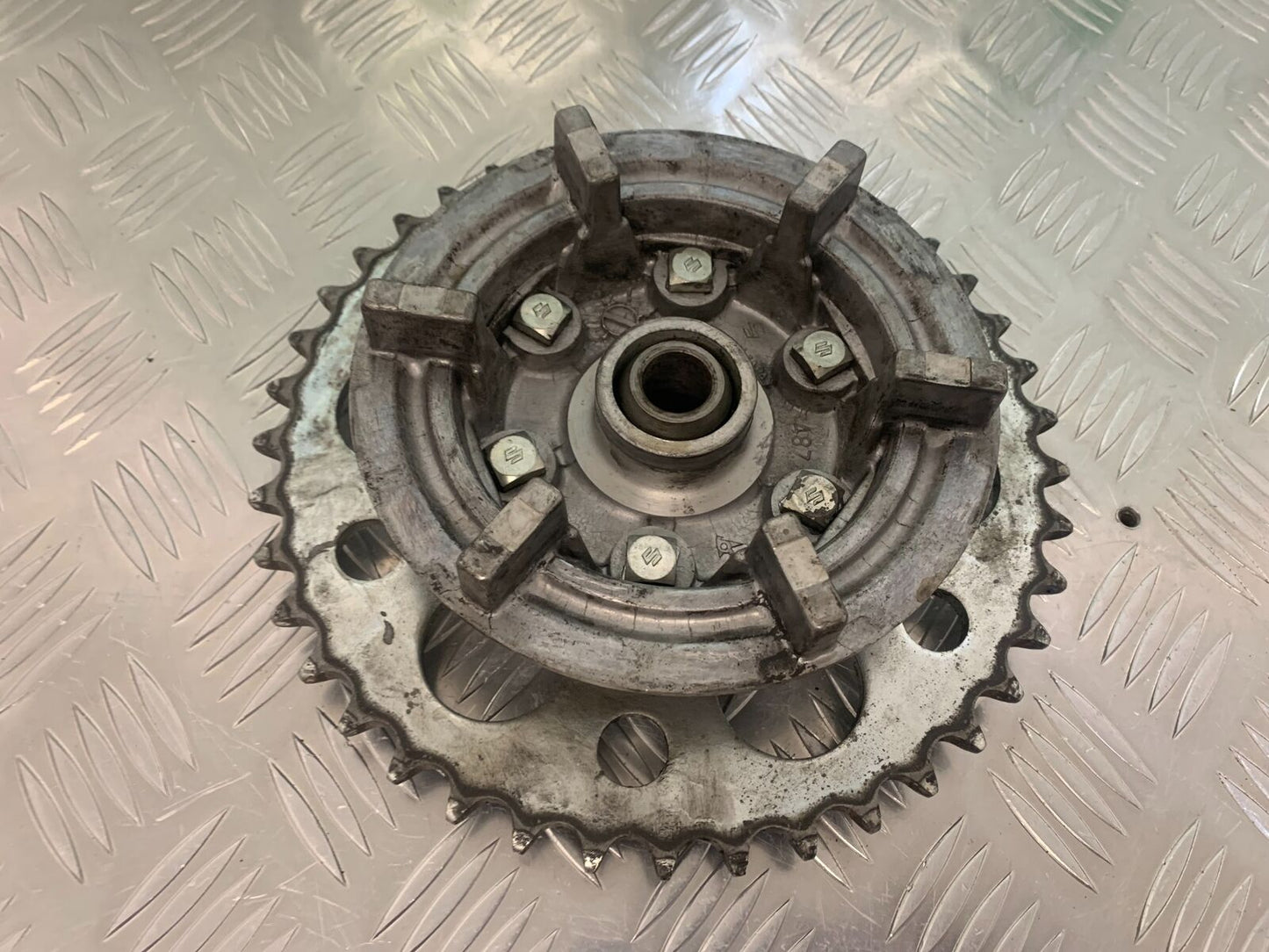 SUZUKI GS750 E GS 750E SPROCKET CARRIER   YEAR 1979  (STOCK 959)