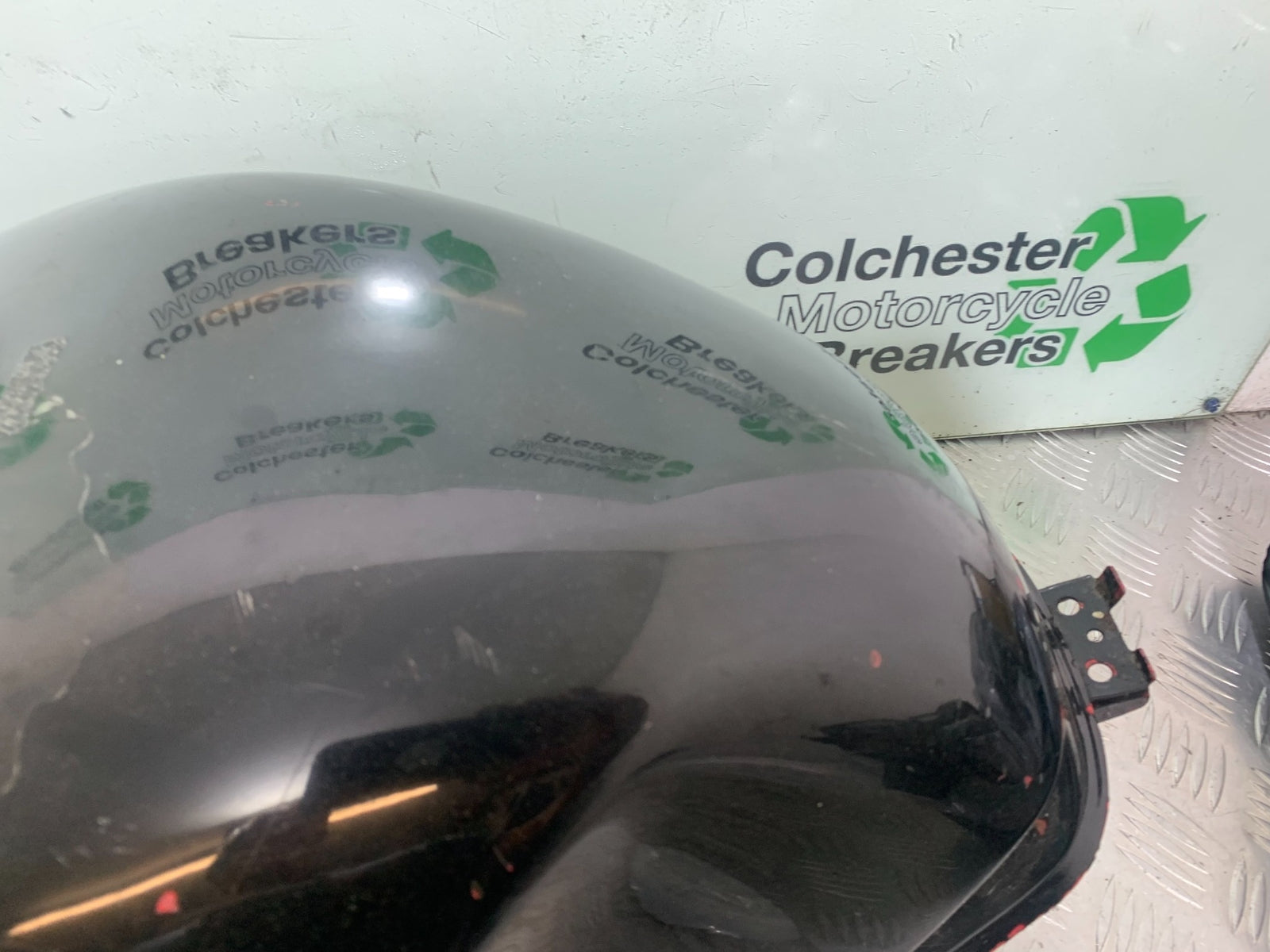 HONDA VFR750 VFR 750 F PETROL TANK   YEAR 1994-1997 (CMB1156)