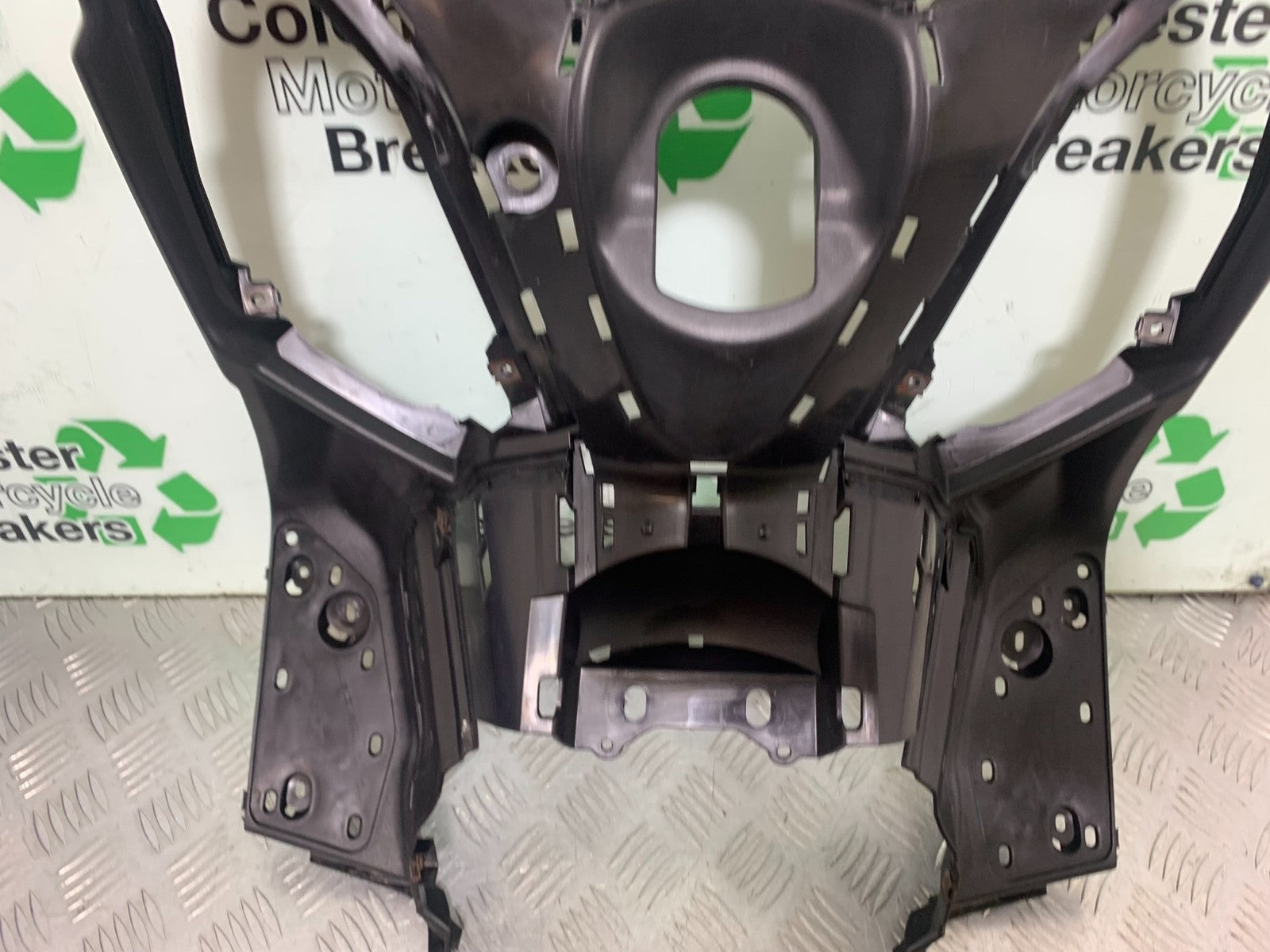 YAMAHA XMAX 300 INNER PANNEL YEAR 2017-2020 (CMB1218)