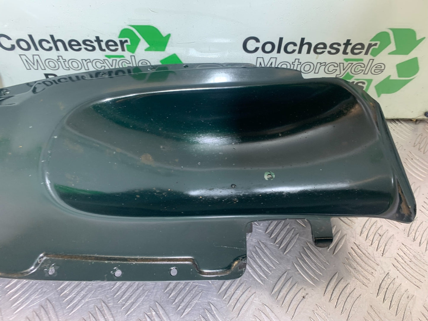 SUZUKI GSF1200  GSF 1200 BANDIT UNDERTRAY  YEAR 1997-2000 (CMB1149)