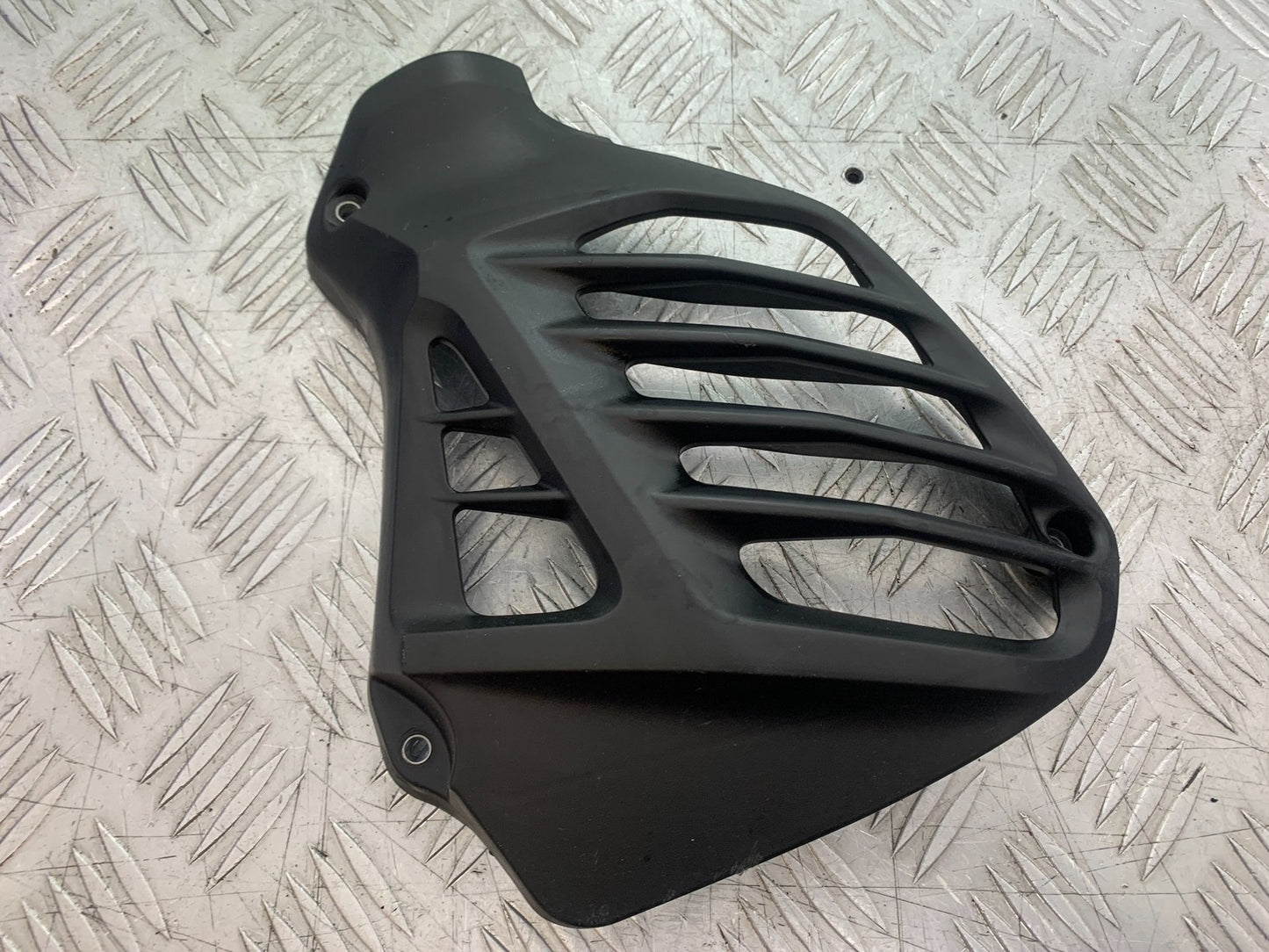 YAMAHA NMAX-125 N MAX 125 RADIATOR INFILL COVER YEAR 2015-2020  (CMB1231)