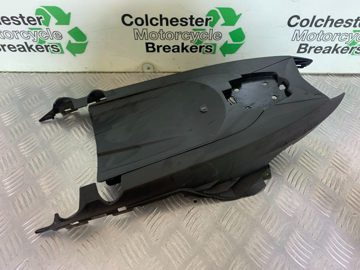 SUZUKI GSX S 1000 GSX-S 1000 UNDERTRAY   YEAR 2016-2019 (CMB1082)