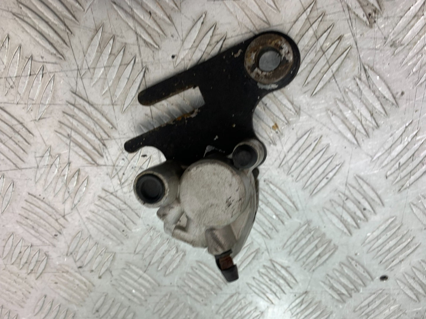 QINGQI QM125 GY-2B REAR BRAKE CALIPER YEAR 2016 (CMB1228)