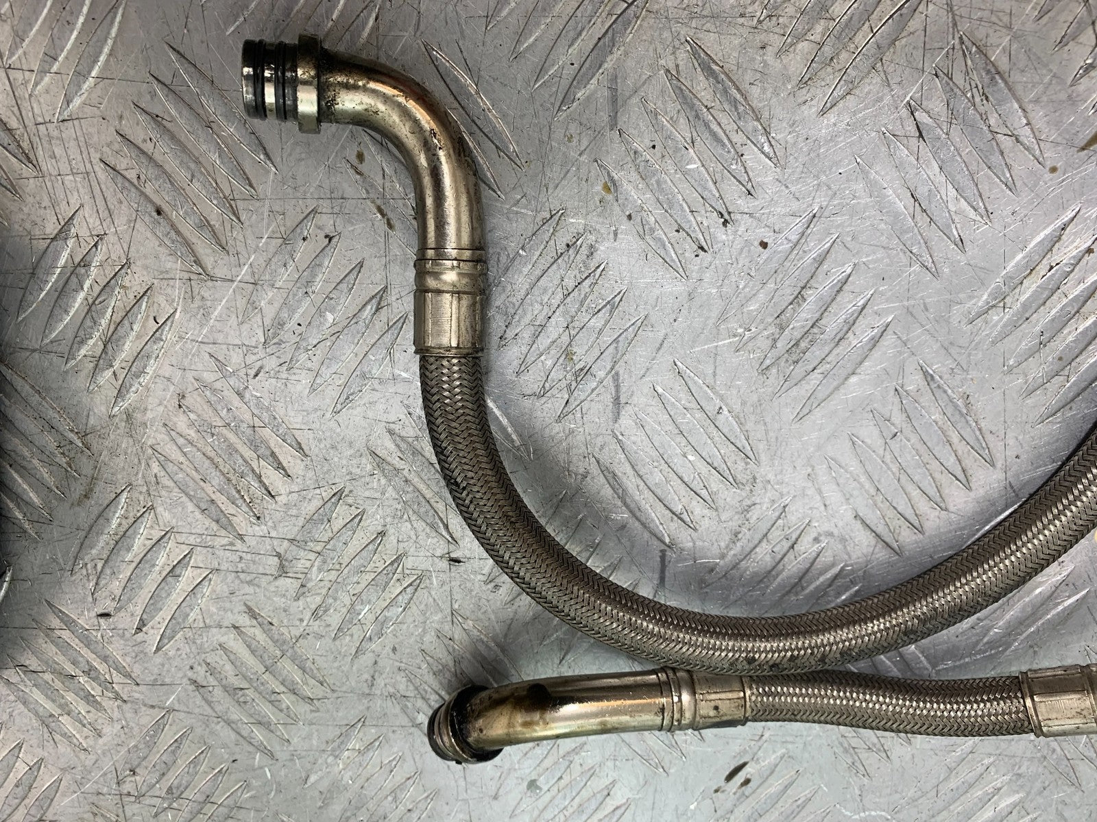 MV AGUSTA 675 F3 OIL COOLER LINES YEAR 2012-2016 (CMB1302)