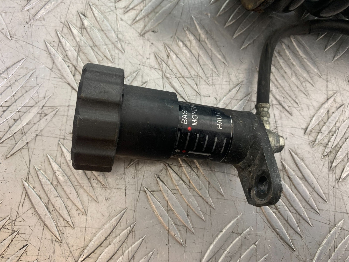 HONDA NT650 V DEAUVILLE REAR SHOCK  YEAR 1998-01 (CMB1320)