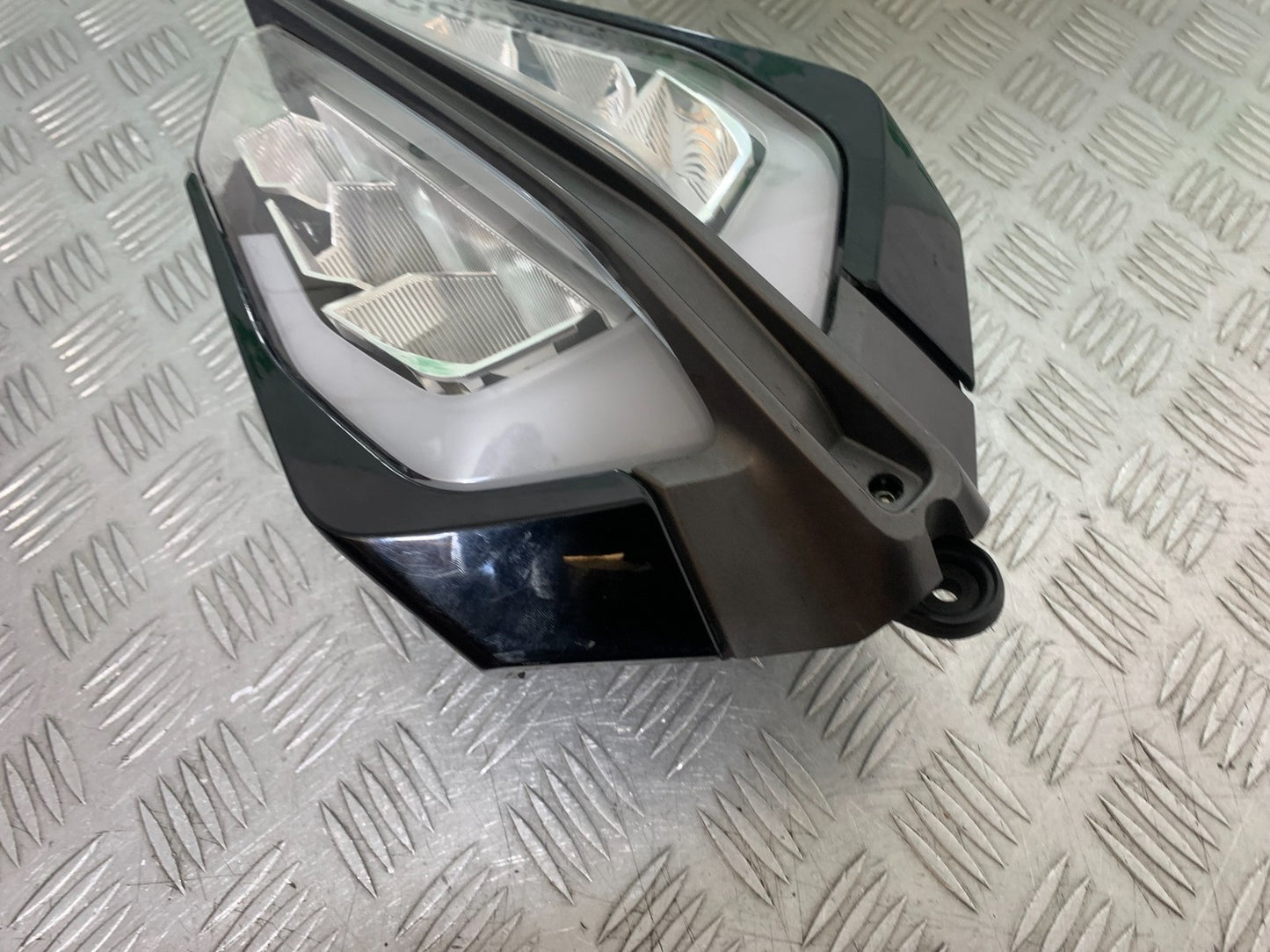 KTM DUKE 390 HEADLIGHT  YEAR 2017- 2023 (CMB1314)