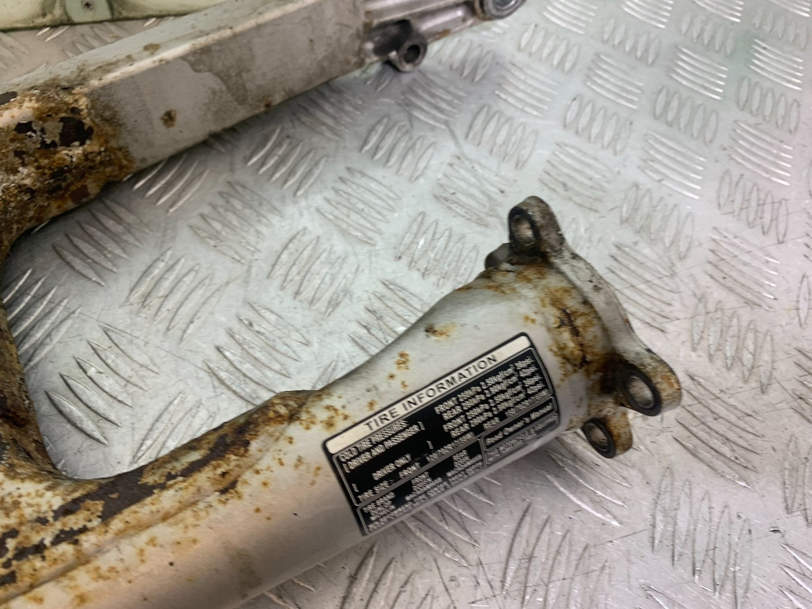 HONDA NT650 V DEAUVILLE SWINGARM YEAR 1998-01(CMB1320)