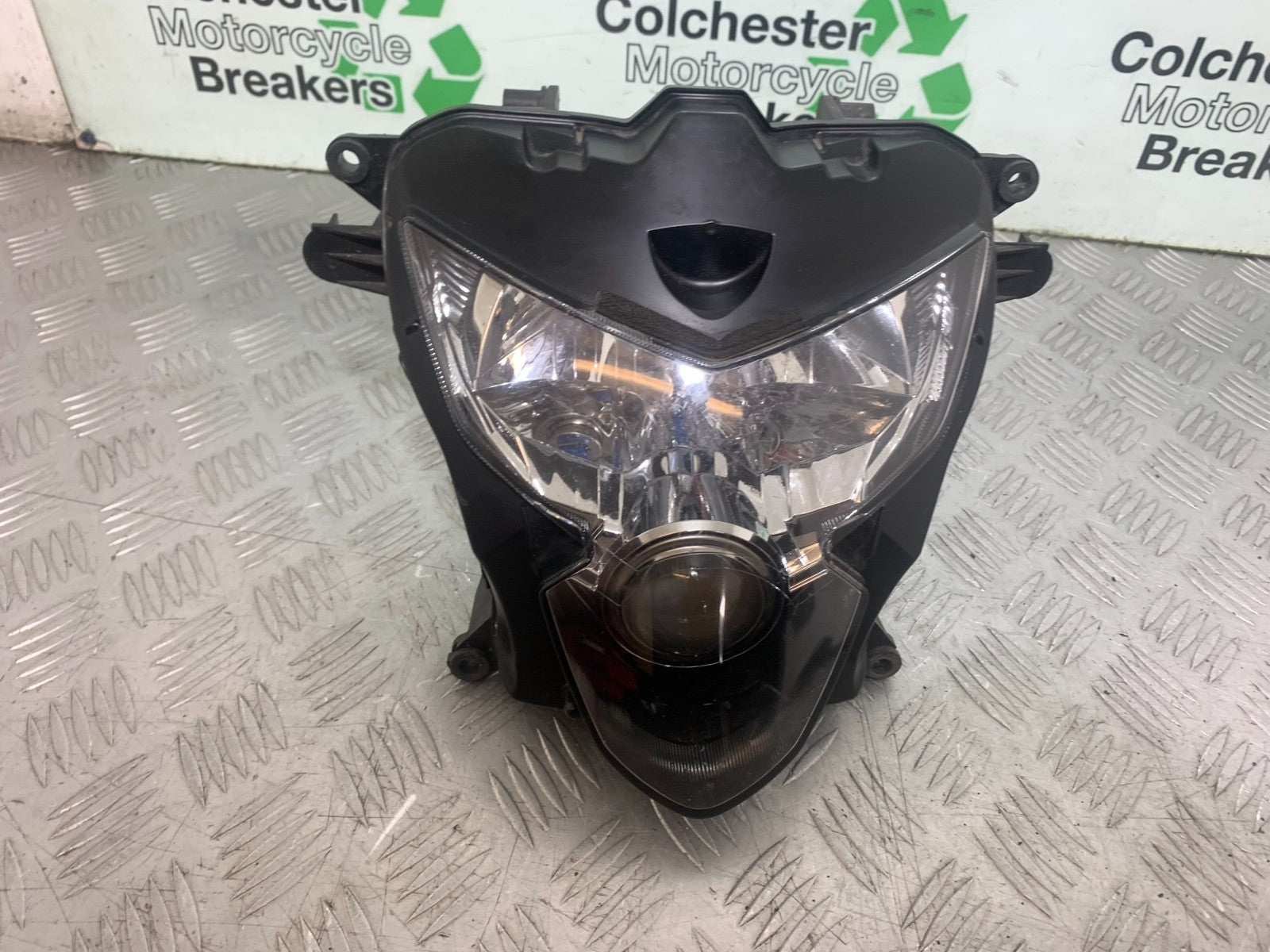 SUZUKI GSXR750 GSXR 750 K4 K5 HEADLIGHT   2004-2005 (CMB1319)