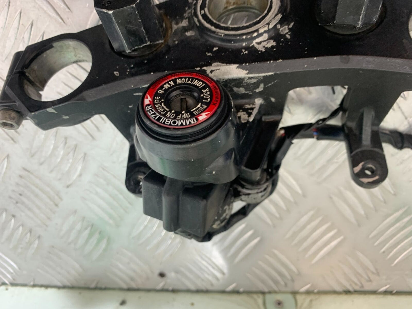 KAWASAKI Z750 Z 750 ECU LOCKS KEY  YEAR 2004-2006  (CMB1104)