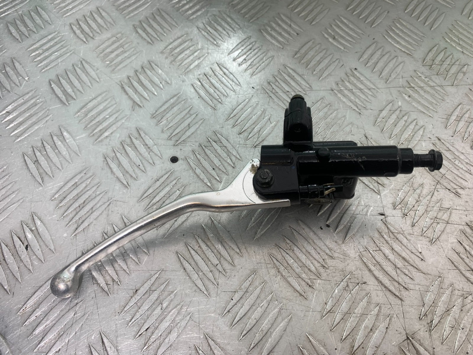 PIAGGIO VESPA GTS 125 REAR MASTER CYLINDER YEAR 2009-14 (CMB1261)