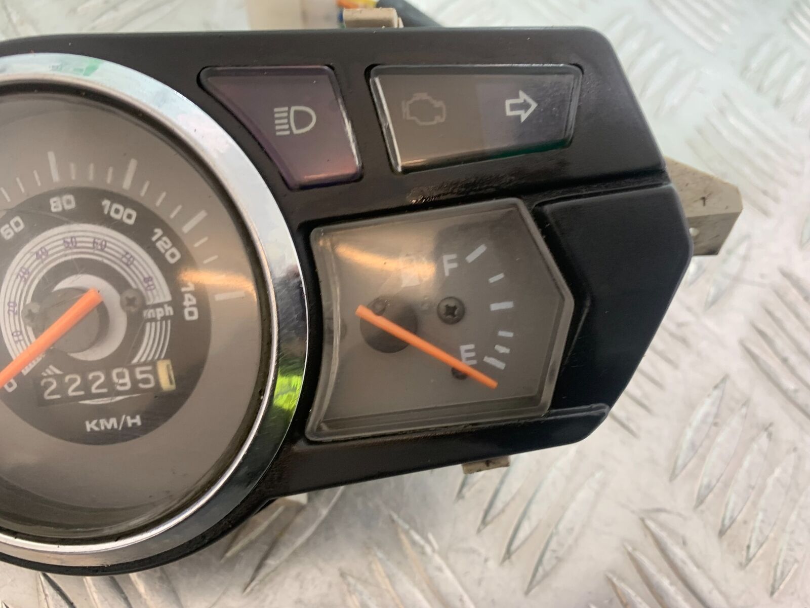 LEXMOTO MATADOR 125 JJ125T-17 CLOCKS SPEEDO DASH   (CMB1115)