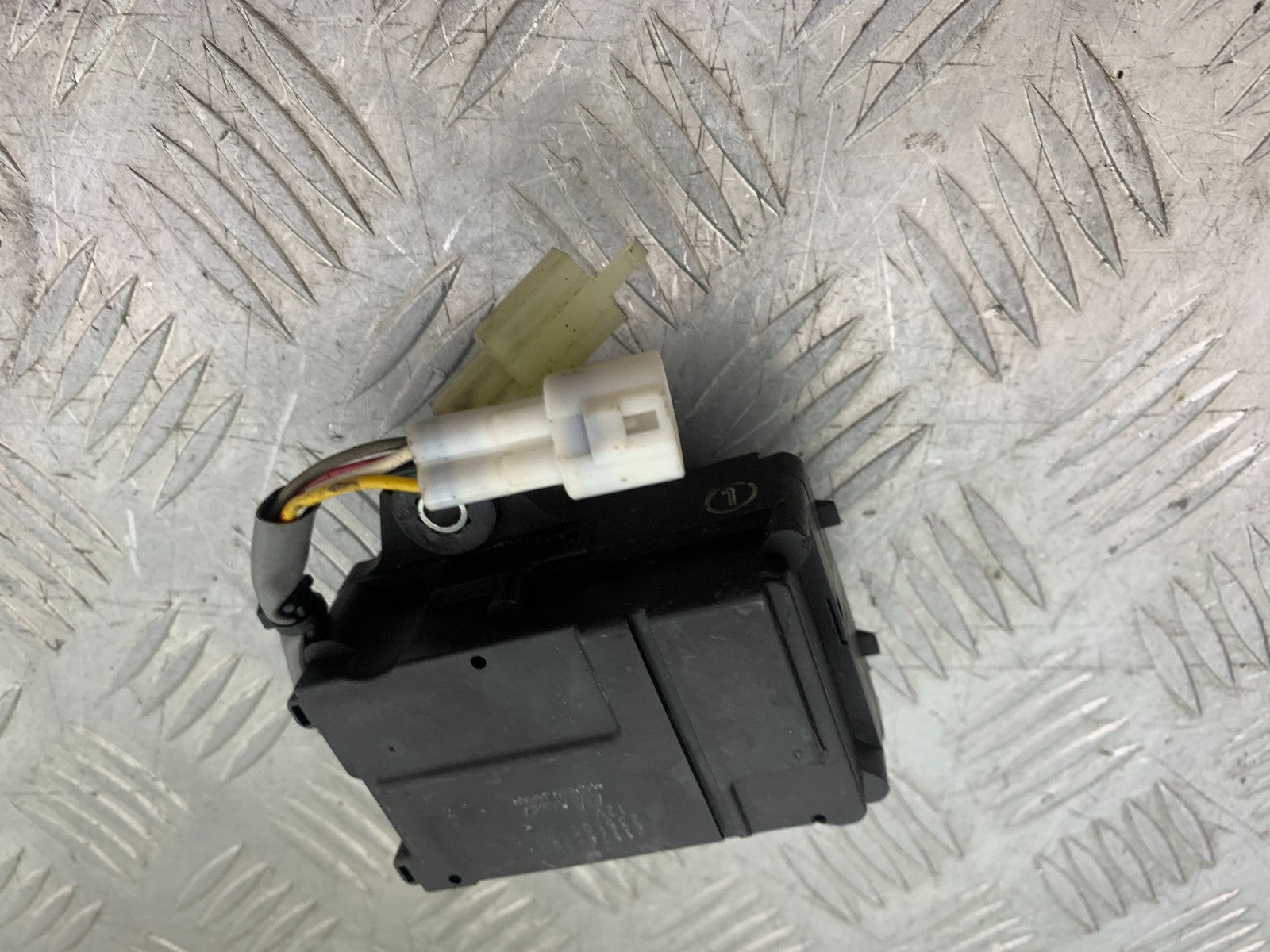 KAWASAKI ZX10R ZX10 R SERVO MOTOR   2008-2010 (CMB1301)