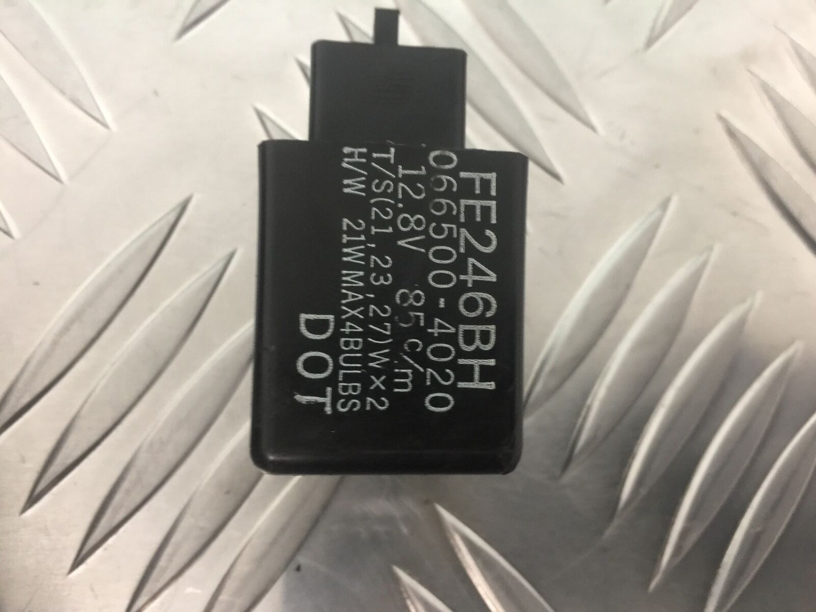 KAWASAKI ZX12R ZX12 R RELAY YEAR 2000 (STOCK 913)