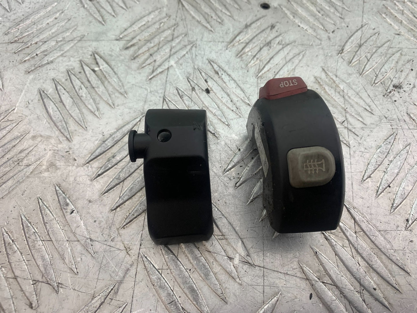 BMW K1300 S K 1300 S RIGHT SWITCH GEAR  YEAR 2009-16 (CMB1216)