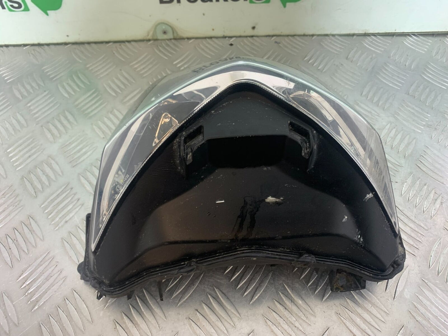 KAWASAKI Z800 Z 800 HEADLIGHT   YEAR 2013-2017 (CMB1059)