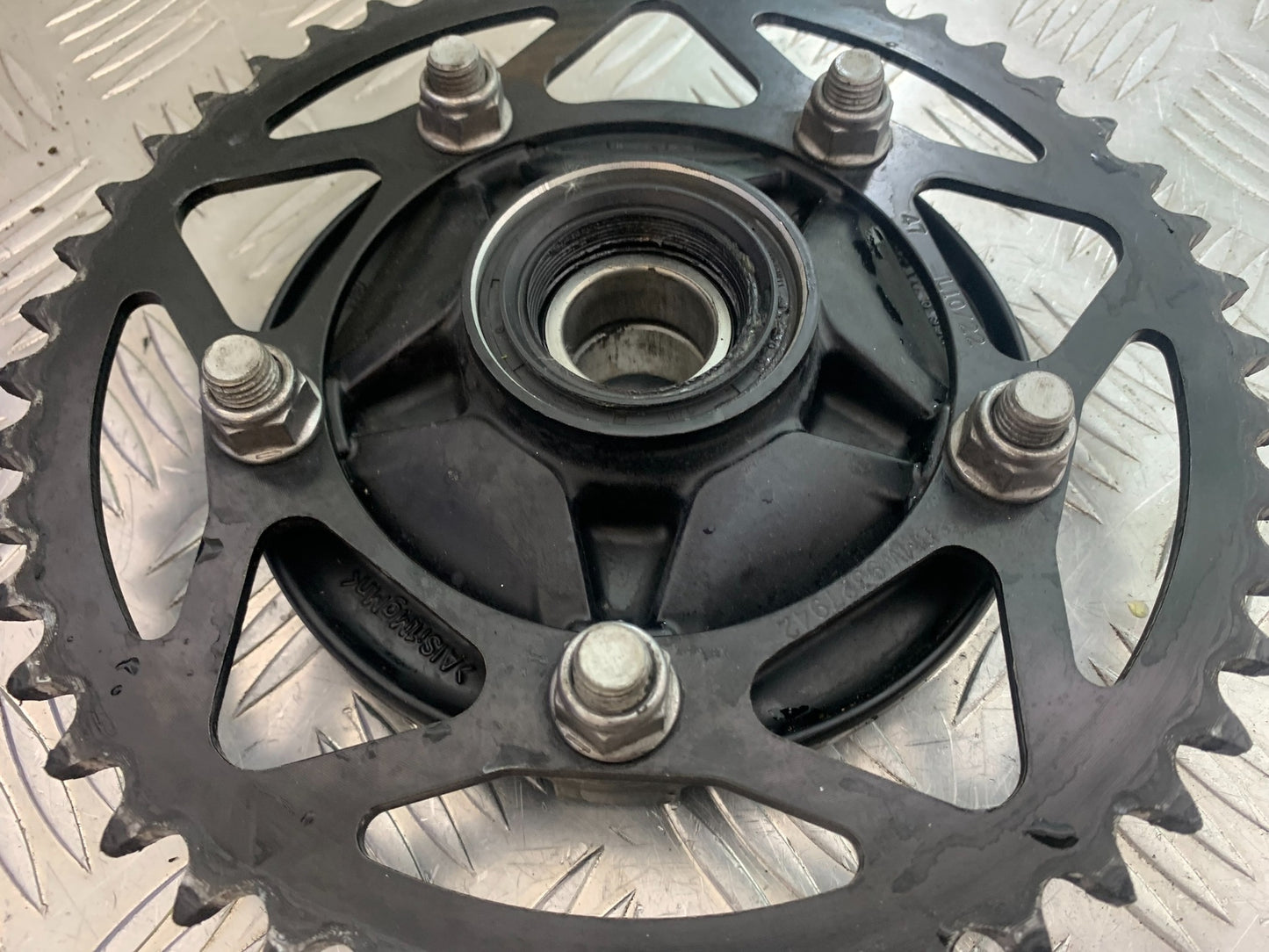 BMW M1000 R REAR SPROCKET CARRIER  YEAR 2023-2024 (CMB1140)