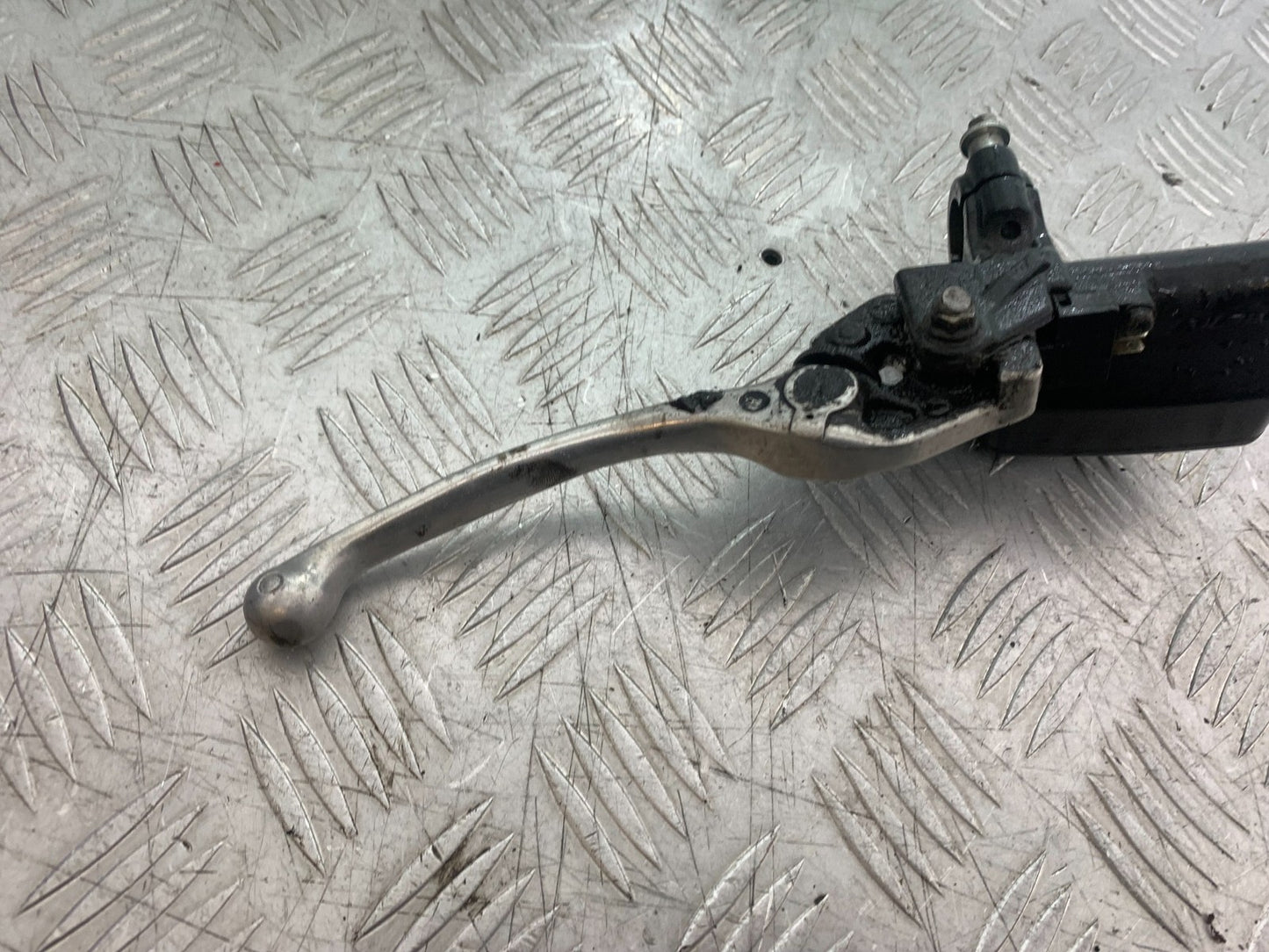 HONDA CBR1100 BLACKBIRD CLUTCH MASTER CYLINDER  YEAR 1999-2005 (CMB1232)