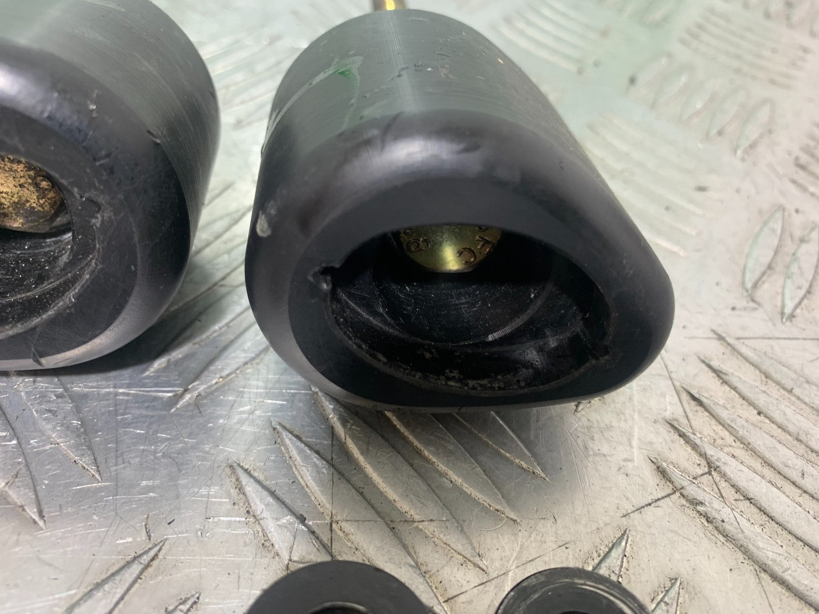 YAMAHA YZF R1 14 B BIG BANG R&G CRASH PROTECTORS  2009-14 (CMB1175)