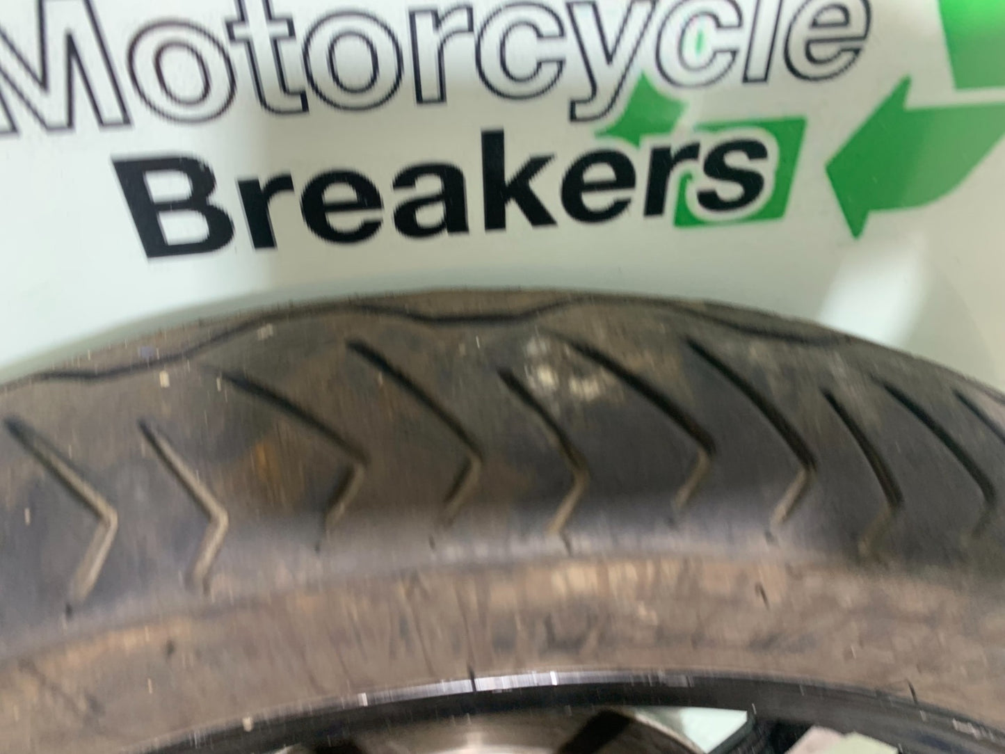 HONDA VT700 VT 700 SHADOW FRONT WHEEL   YEAR 1984-85 (CMB1328)